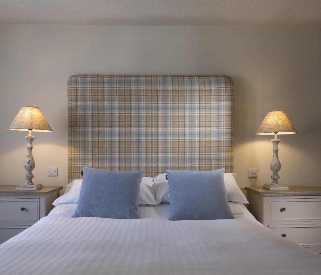 The George Hotell South Molton Rum bild